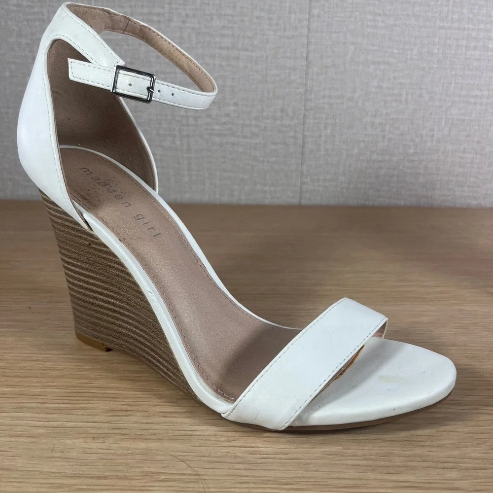 Madden Girl Willow-S White Ankle Strap Wedge Sandals WILL03J1 Size 10M